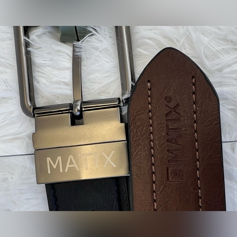 Matix Reversible Faux Leather Black/Brown Belt MTQ00148 size 40 NWT
